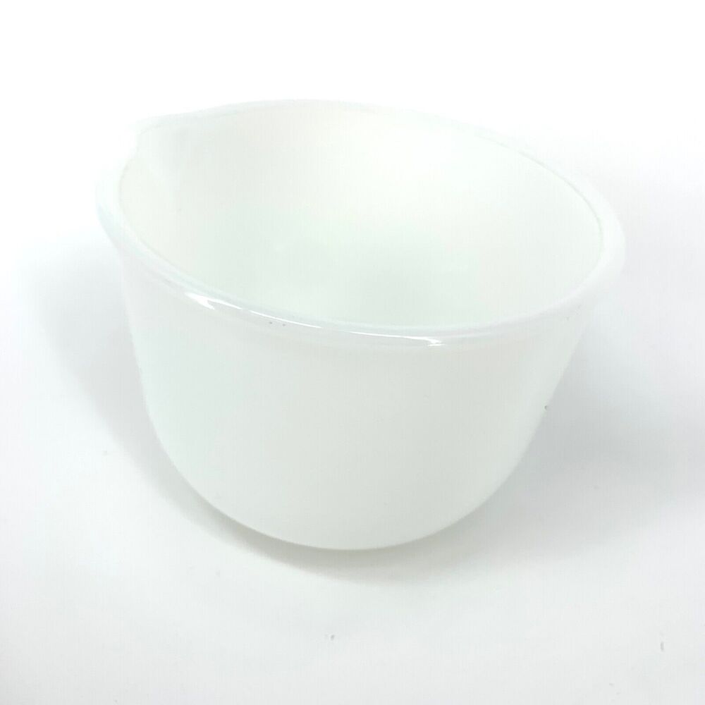 Vintage Glasbake 20 CJ for Sunbeam Milk Glass Mixing Bowl with Pour Spout